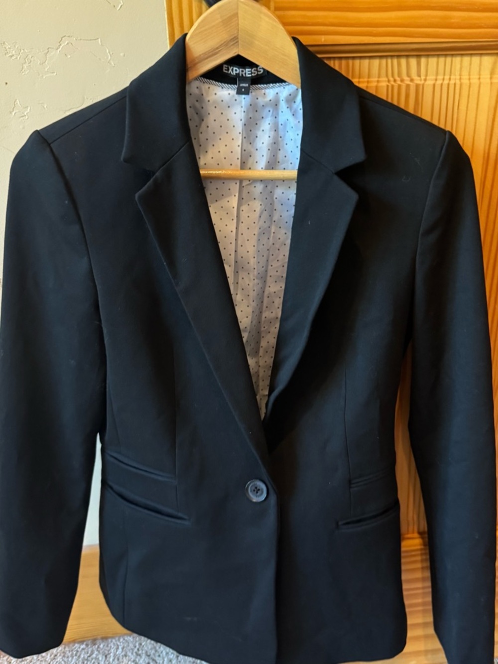 Express Black Single-Button Women's Blazer